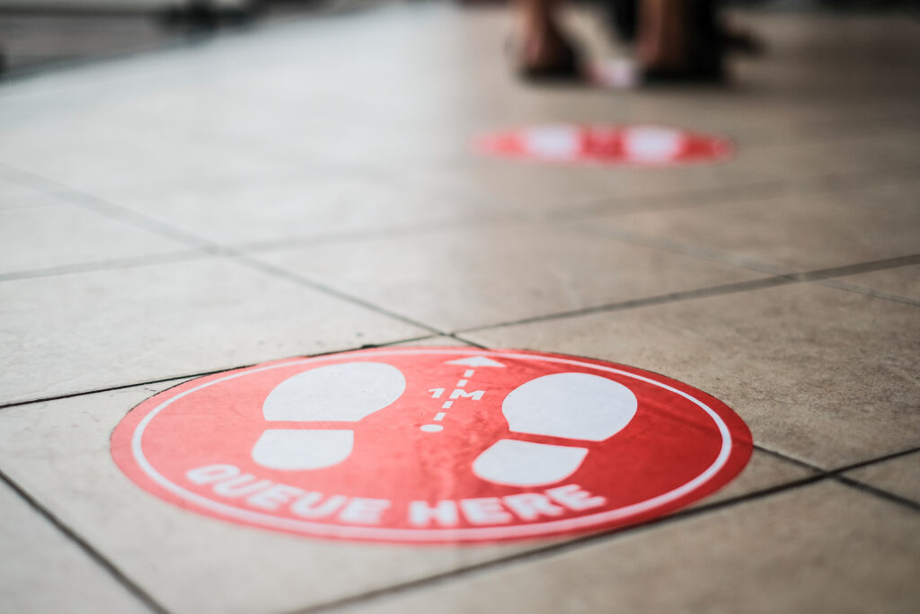 close-up-queue-here-floor decal